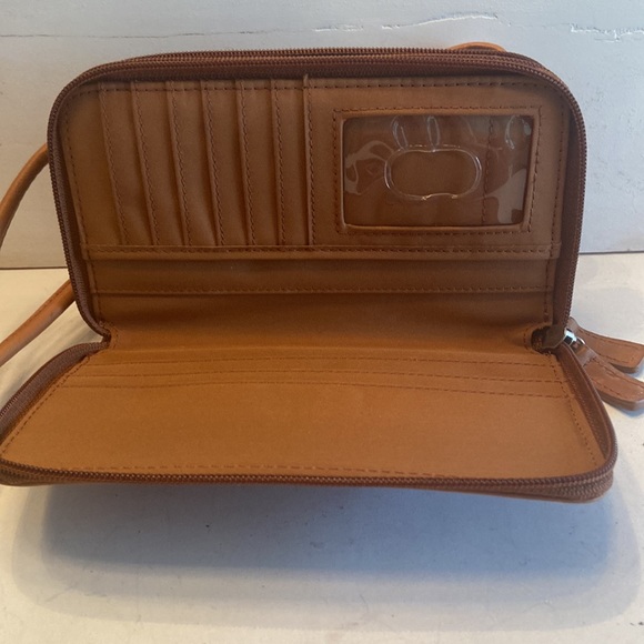 Fossil brown leather double zip around multi pocket clutch bag with strap - Picture 3 of 16